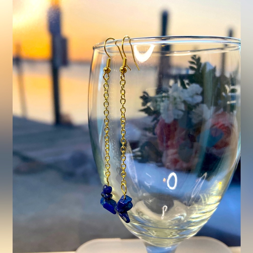 Delicate earrings